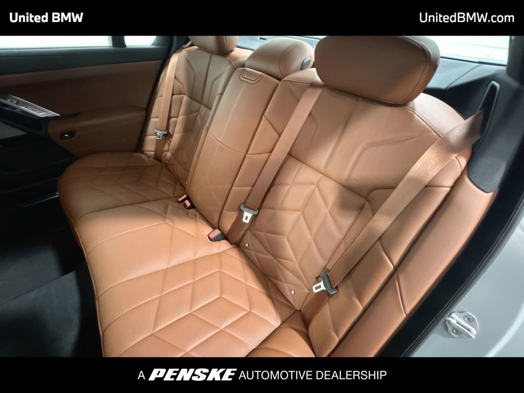 New 2026 BMW 760i xDrive w/ Executive Package image 21