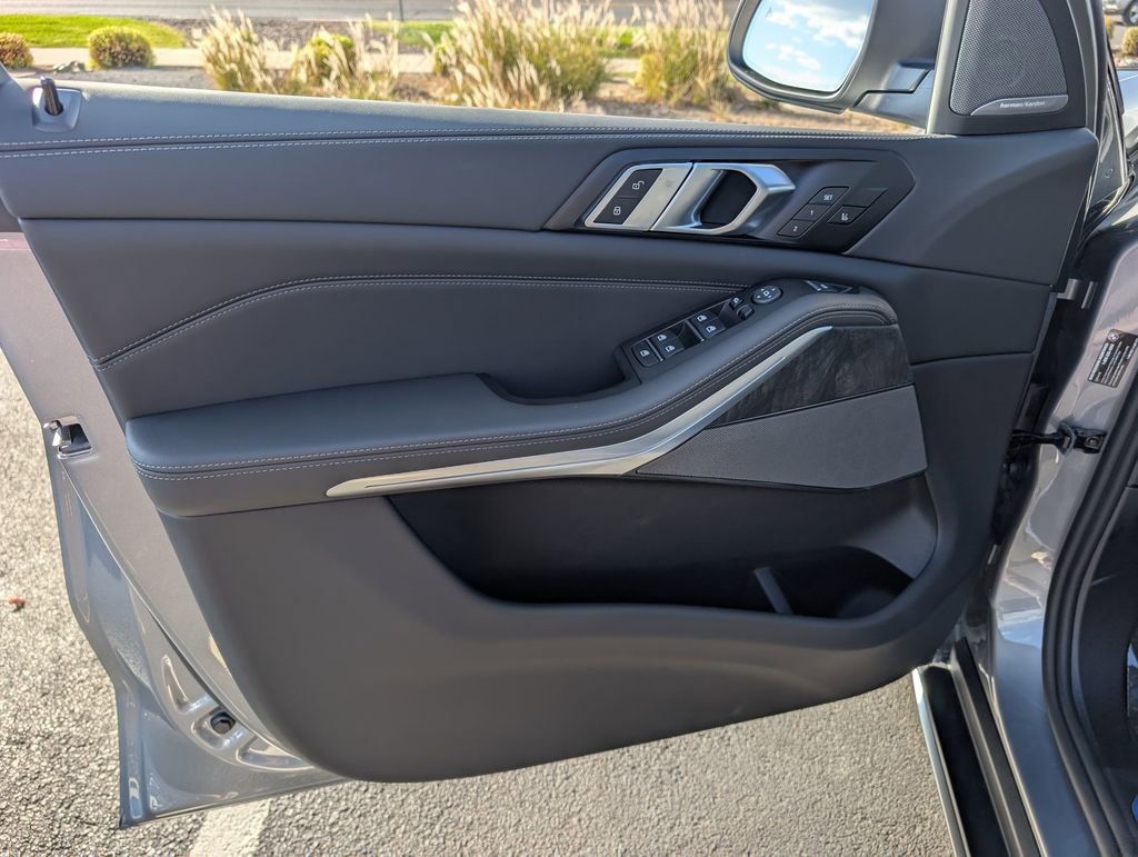 Used 2026 BMW X5 xDrive40i image 13