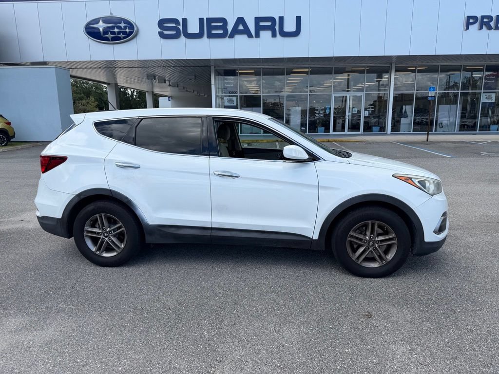 Used 2018 Hyundai Santa Fe Sport FWD image 2