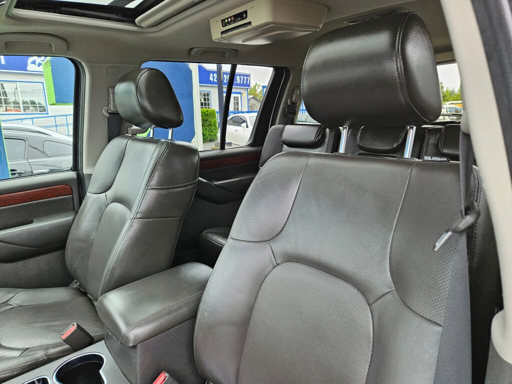 Used 2008 Nissan Pathfinder LE AWD/4WD image 15