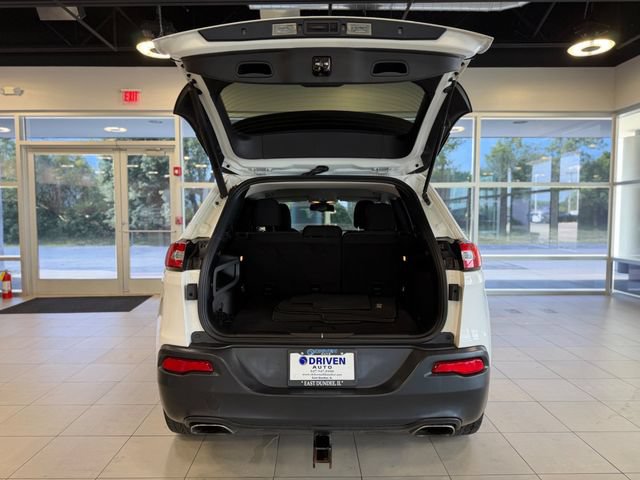 Used 2015 Jeep Cherokee Latitude w/ Comfort/Convenience Group AWD/4WD image 38