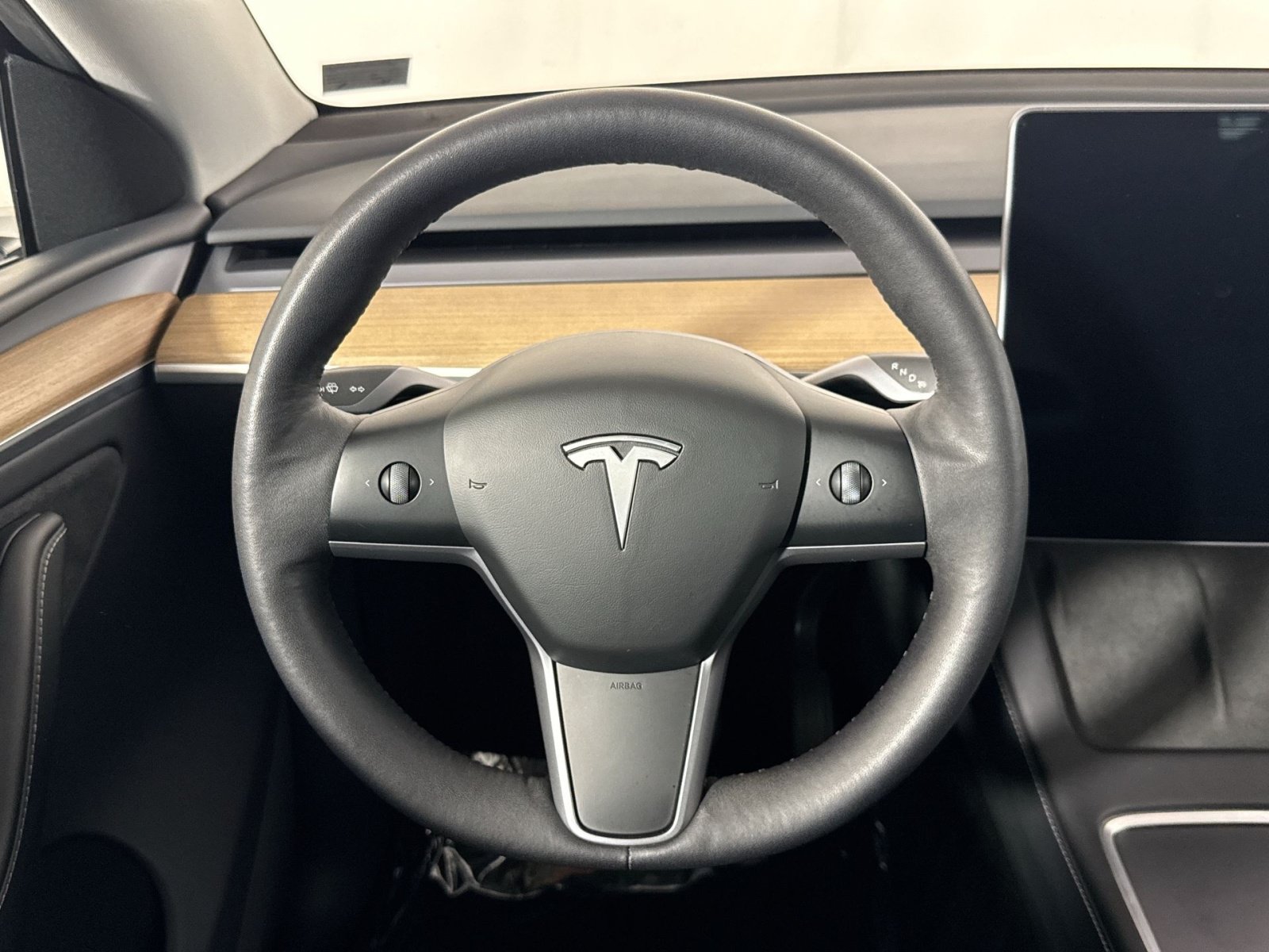 Used 2024 Tesla Model Y Long Range AWD/4WD image 16