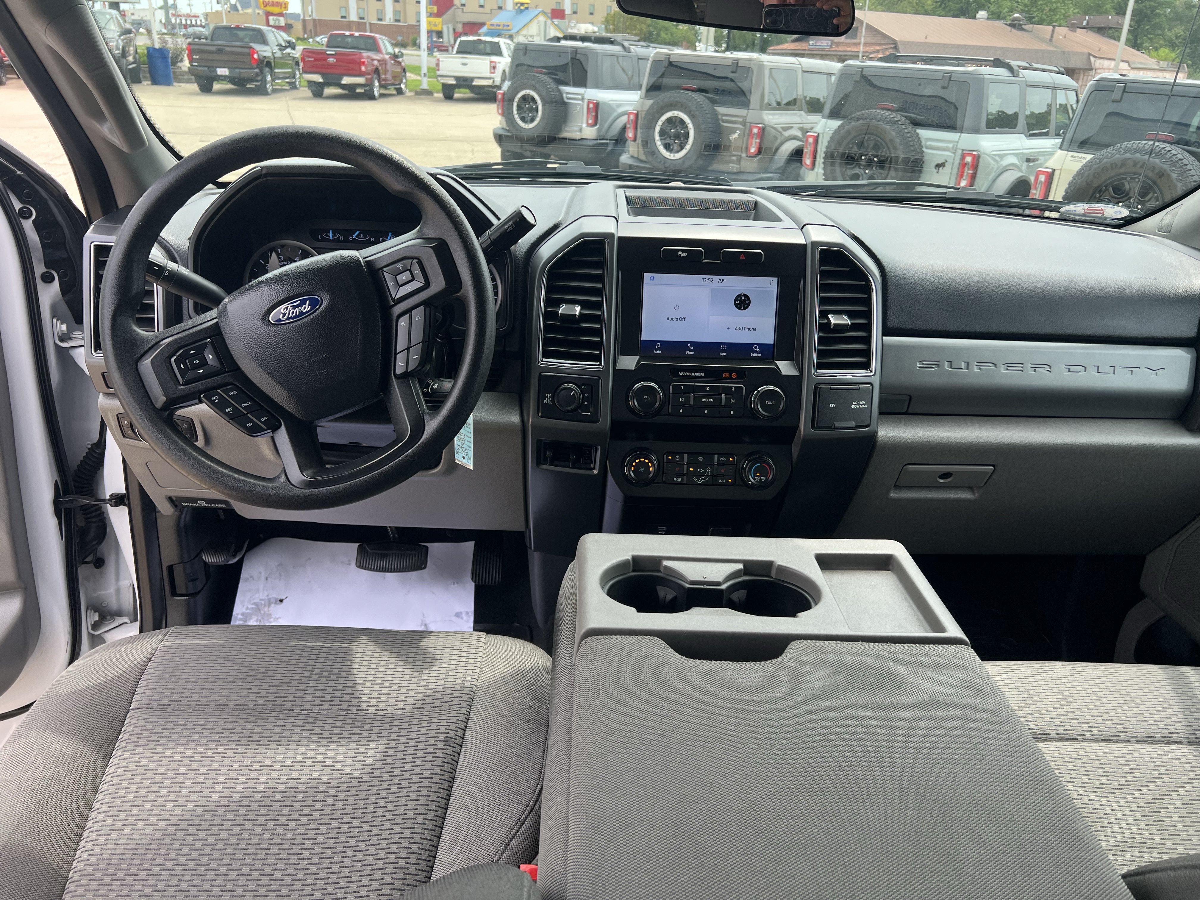 Used 2021 Ford F250 XLT w/ XLT Premium Package AWD/4WD image 19