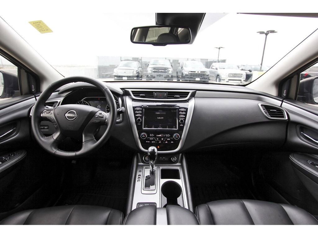 Used 2023 Nissan Murano SV image 9