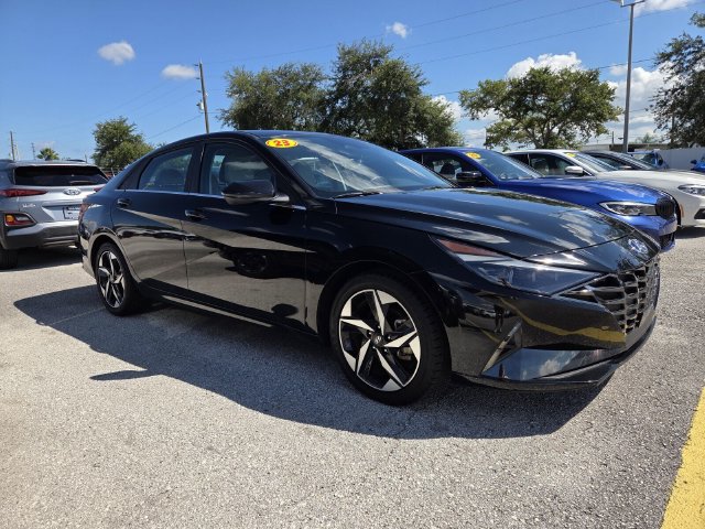 Used 2023 Hyundai Elantra Limited w/ Preferred Accessory Package