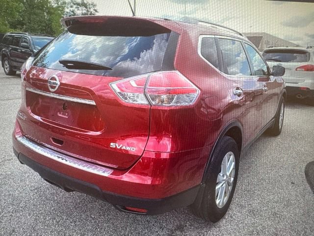 Used 2015 Nissan Rogue SV w/ SV Moonroof Package AWD/4WD image 18