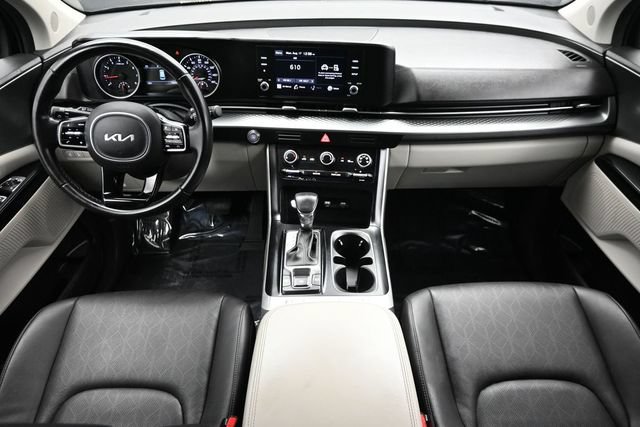 Used 2022 Kia Carnival LX FWD image 13