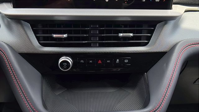 New 2026 Ford Explorer ST-Line w/ ST-Line Street Pack RWD image 25