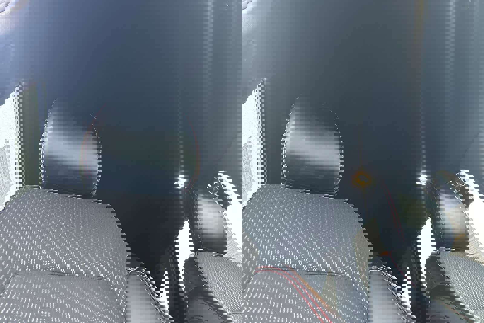 Certified 2025 Ford Escape ST-Line w/ Tech Pack #1 image 17