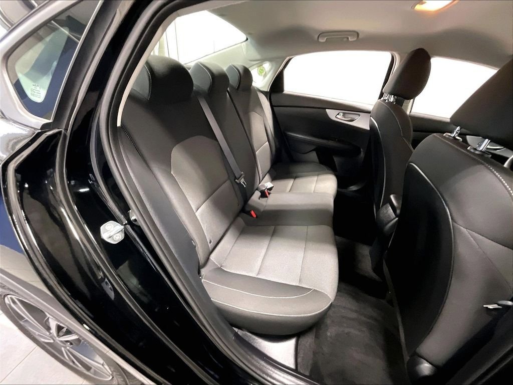 Used 2023 Kia Forte LXS FWD image 16
