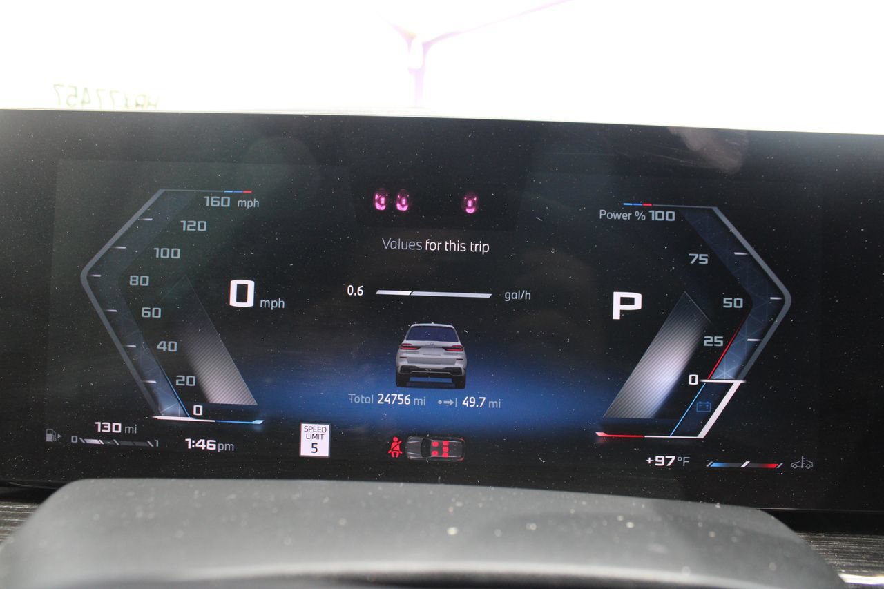 Used 2025 BMW X7 M60i AWD/4WD image 11