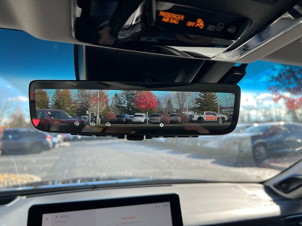 Used 2023 Toyota Venza Limited image 34