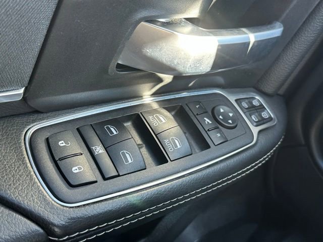 Used 2024 RAM 2500 Big Horn w/ Bed Utility Group image 18