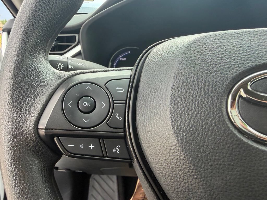 Used 2025 Toyota RAV4 XLE AWD/4WD image 20