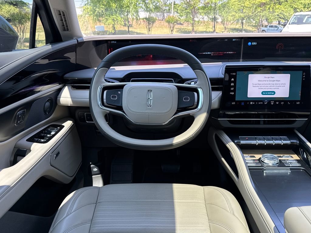 Used 2025 Lincoln Nautilus Reserve w/ Jet Appearance Package AWD/4WD image 13