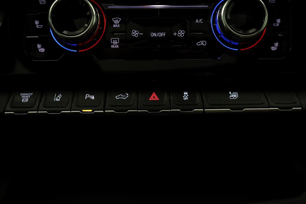 Used 2026 GMC Sierra 3500 Denali Ultimate image 41