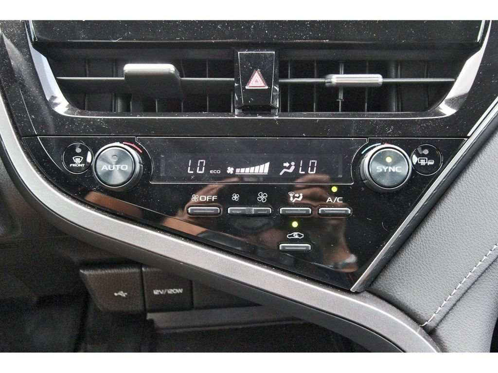 Used 2024 Toyota Camry SE FWD image 28