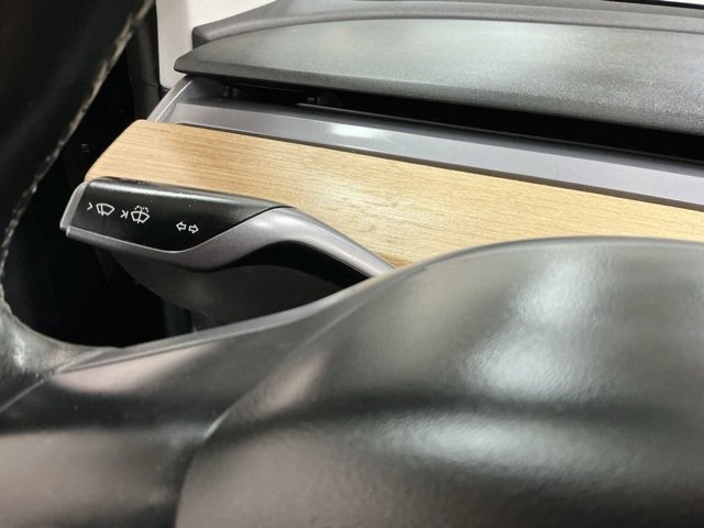 Used 2018 Tesla Model 3 Mid Range image 19