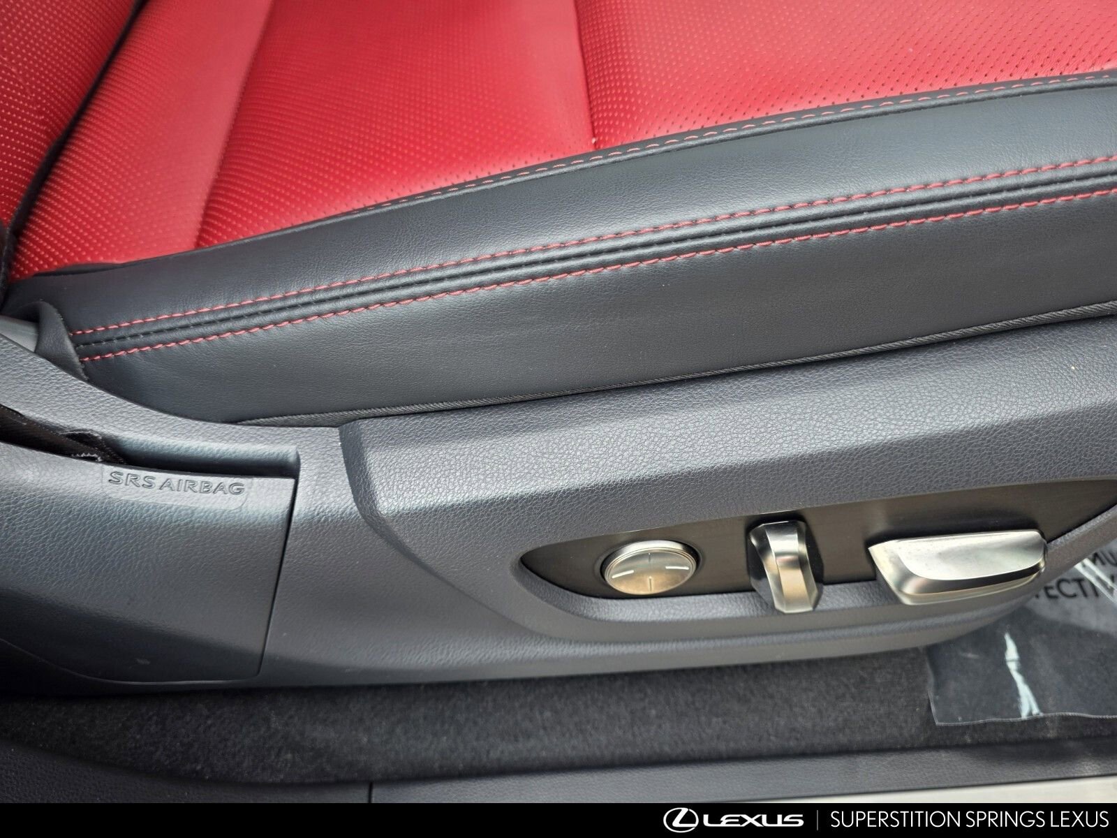 Certified 2025 Lexus LX 700h F Sport w/ Accessory Package (Z1) image 32