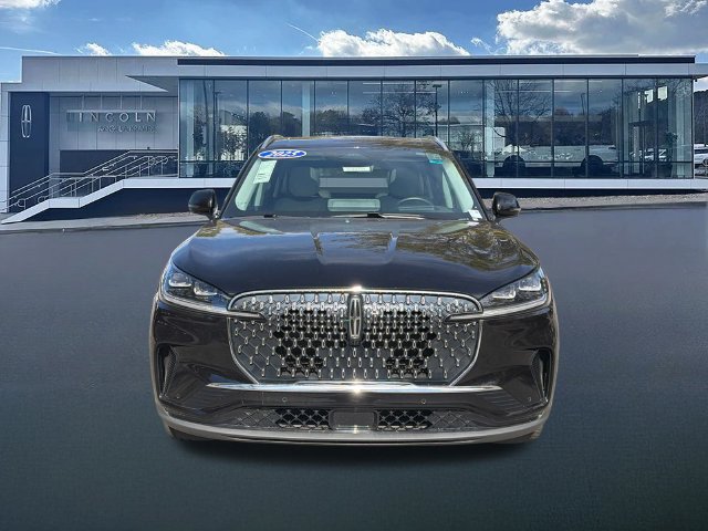 New 2025 Lincoln Aviator Reserve w/ Equipment Group 201A AWD/4WD image 2