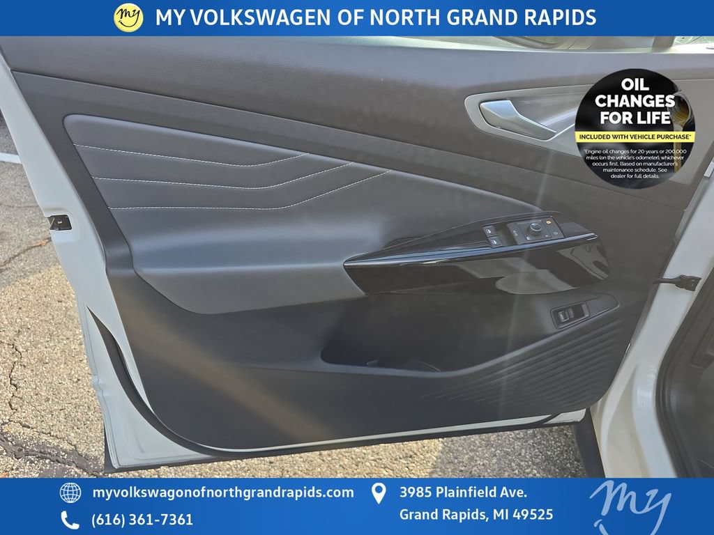 Used 2023 Volkswagen ID.4 Pro S AWD/4WD image 11