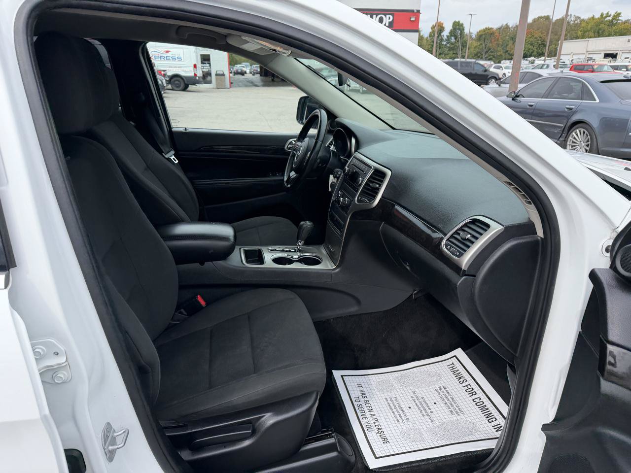 Used 2013 Jeep Grand Cherokee Laredo w/ Laredo E Group AWD/4WD image 10