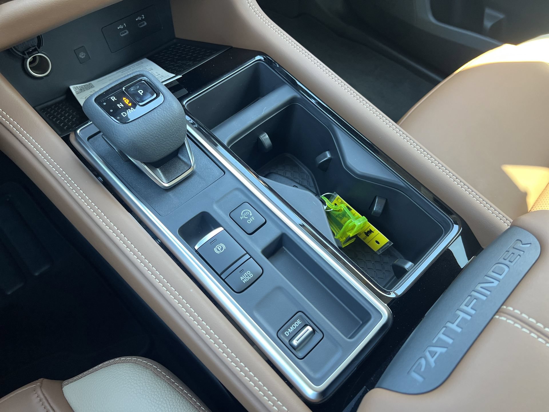 New 2026 Nissan Pathfinder Platinum w/ Accent Package FWD image 8