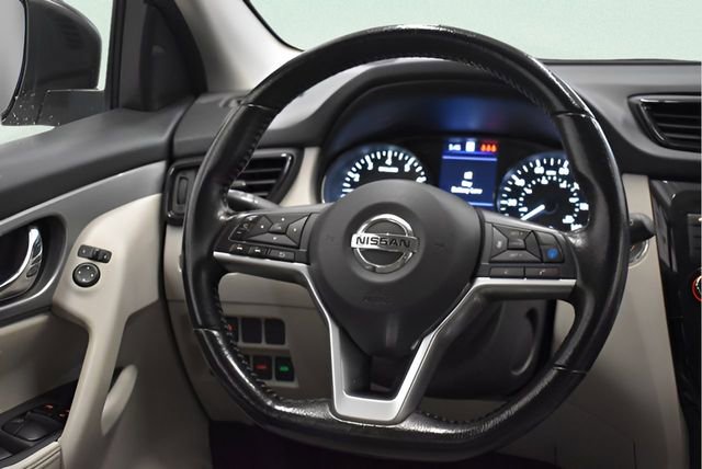 Used 2020 Nissan Rogue Sport SL image 24