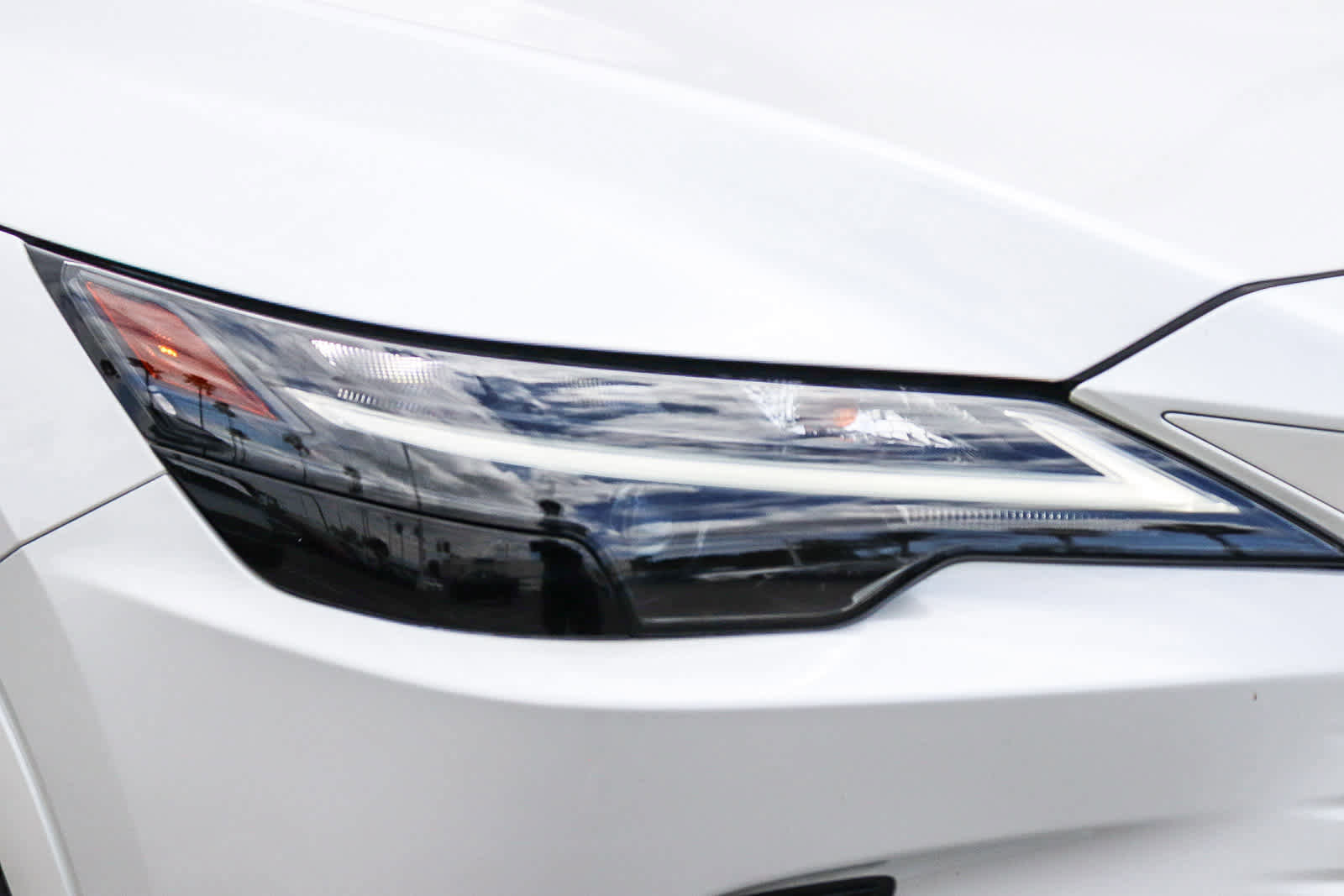 Used 2023 Lexus RX 350 FWD w/ Cold Area Package image 4