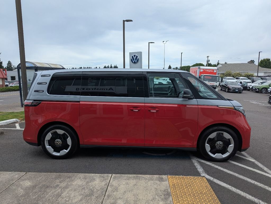 New 2025 Volkswagen ID. Buzz Pro S Plus AWD/4WD image 6