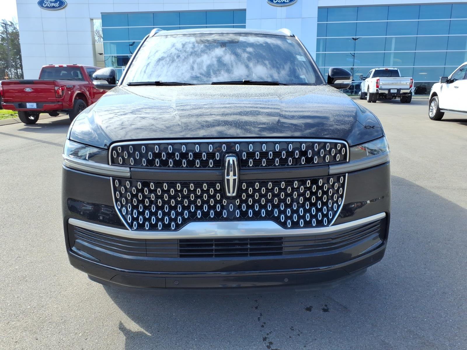 Used 2025 Lincoln Navigator L Reserve image 8