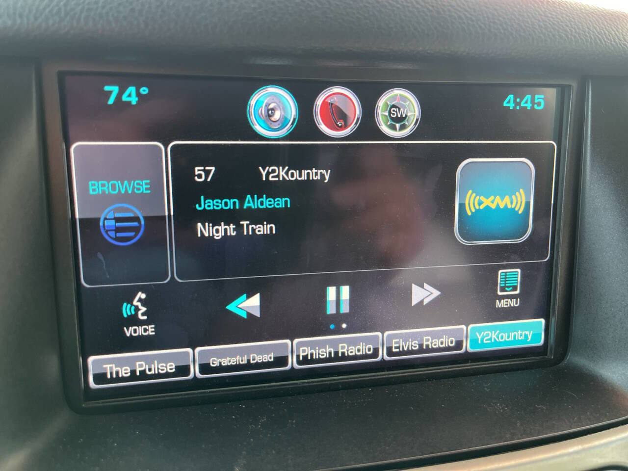 Used 2015 Chevrolet Suburban LT image 20