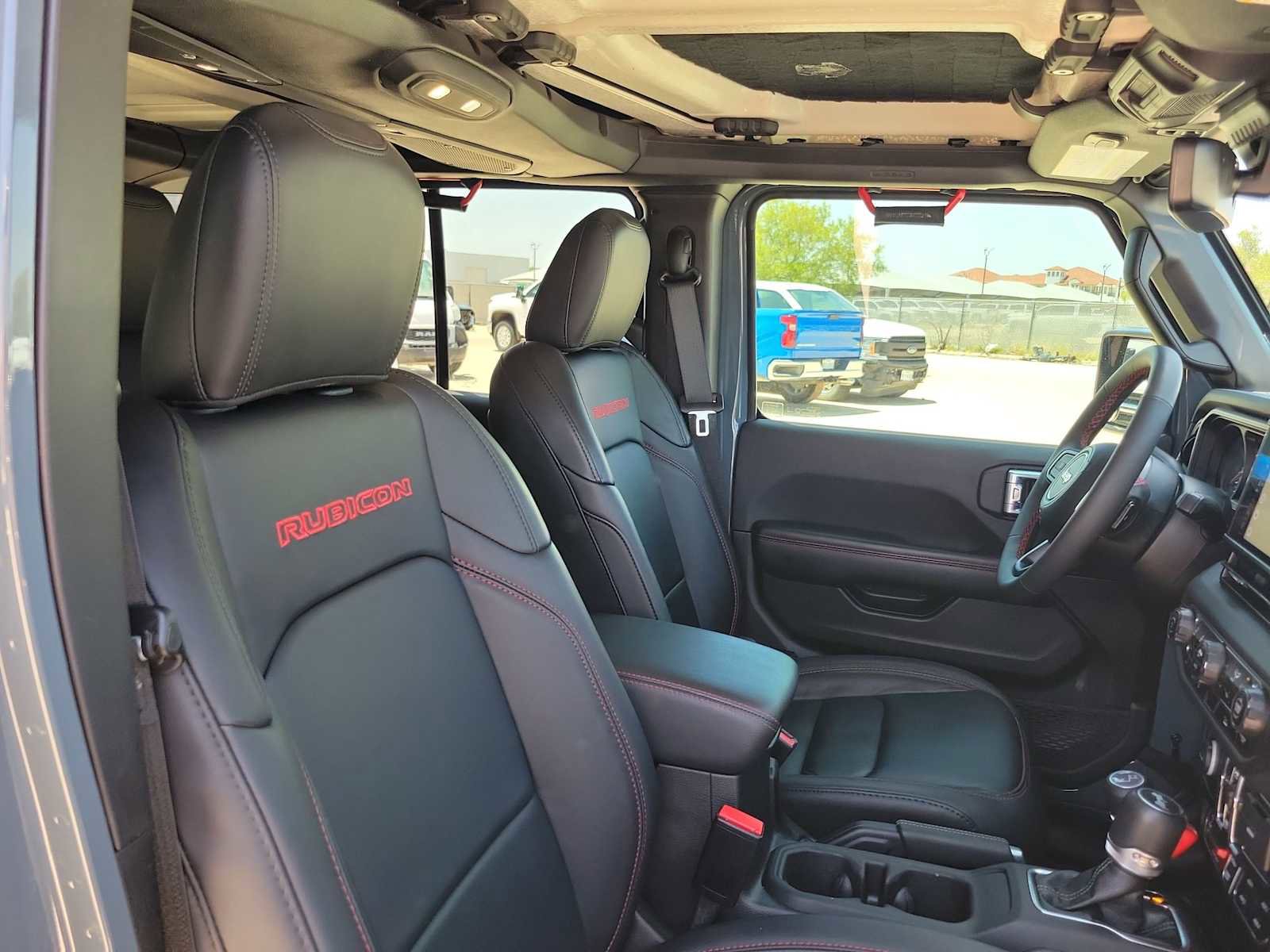 Used 2024 Jeep Wrangler Unlimited Rubicon w/ Capability Package AWD/4WD image 18