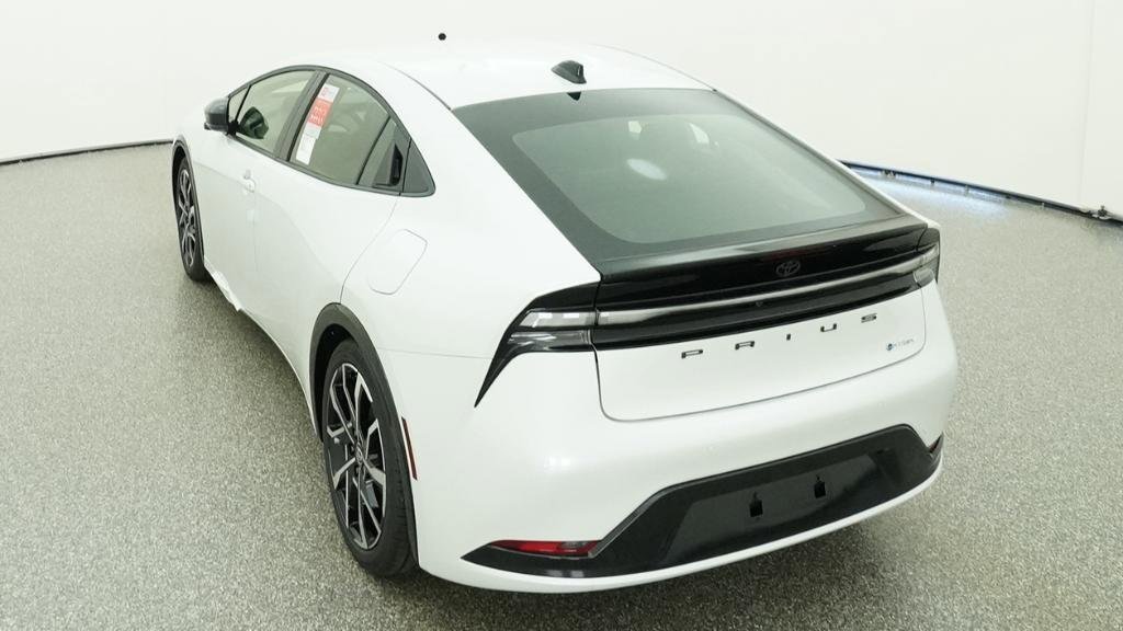 New 2026 Toyota Prius Plug-In Hybrid FWD image 12