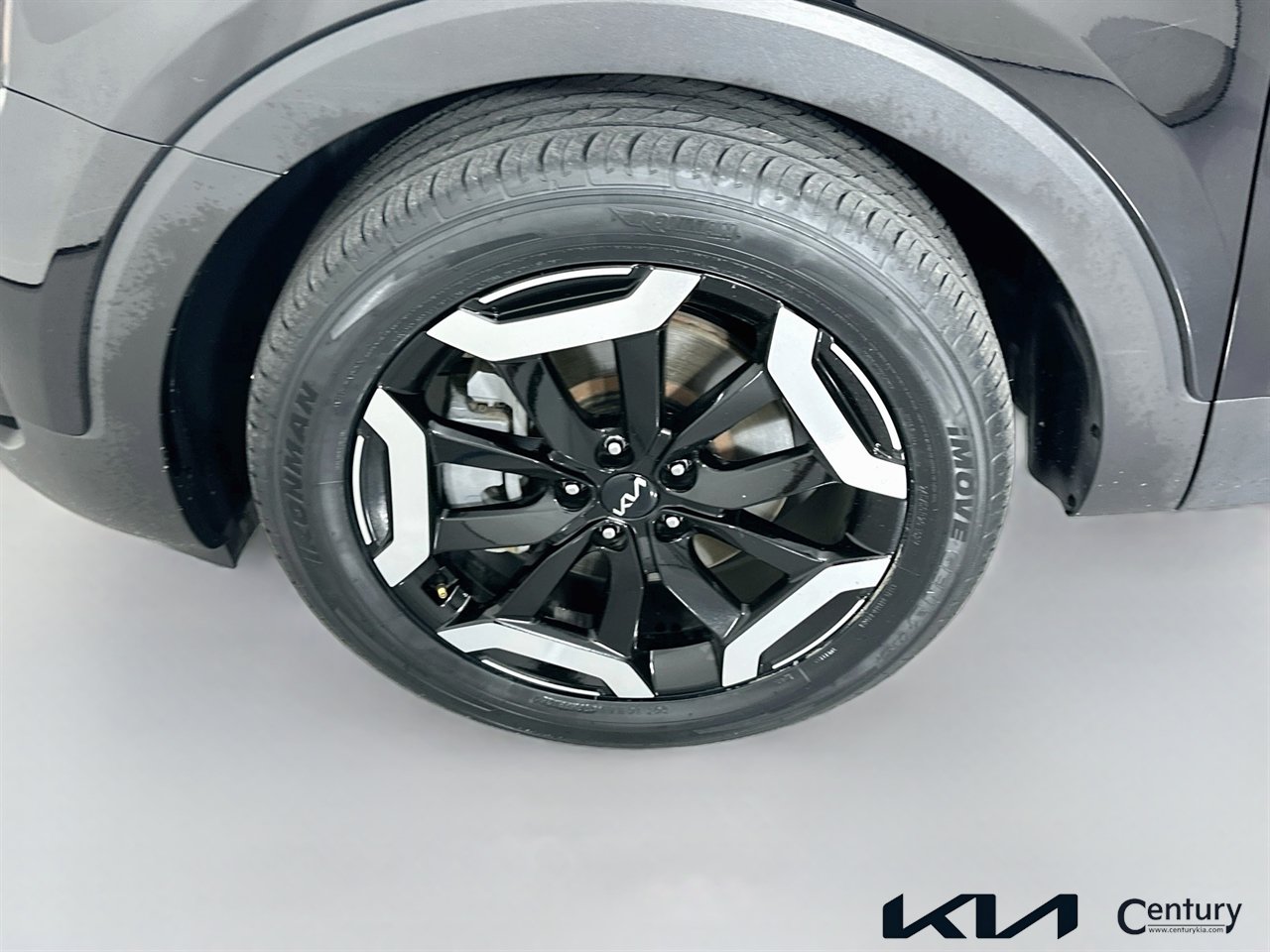 Certified 2023 Kia Telluride EX w/ EX Captain's Chair Package AWD/4WD image 33