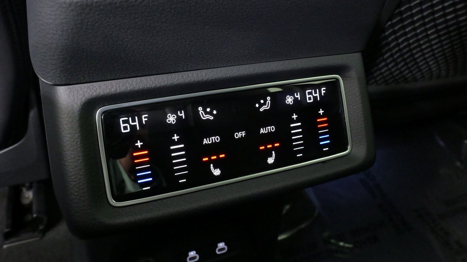 Used 2022 Audi e-tron Premium Plus w/ Premium Plus Package image 55