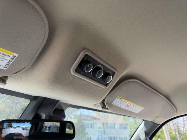 Used 2025 GMC Savana 3500 LT w/ LT Preferred Equipment Group RWD image 30
