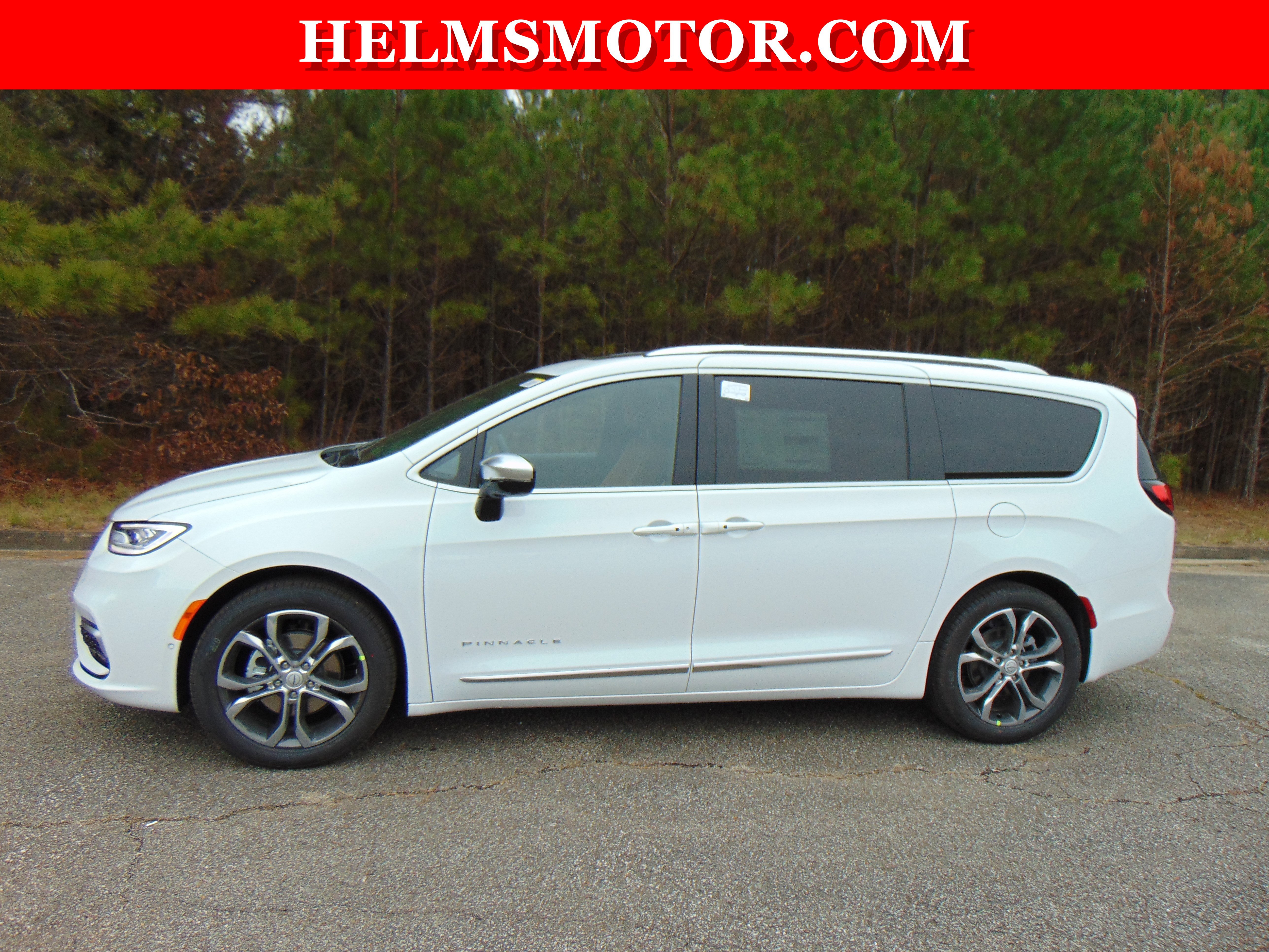 New 2026 Chrysler Pacifica Pinnacle image 1