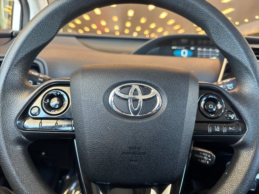 Used 2022 Toyota Prius LE FWD image 28