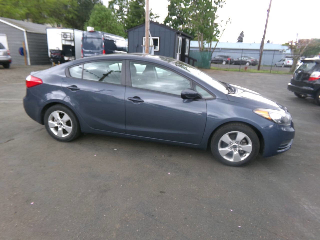 Used 2016 Kia Forte LX FWD image 3