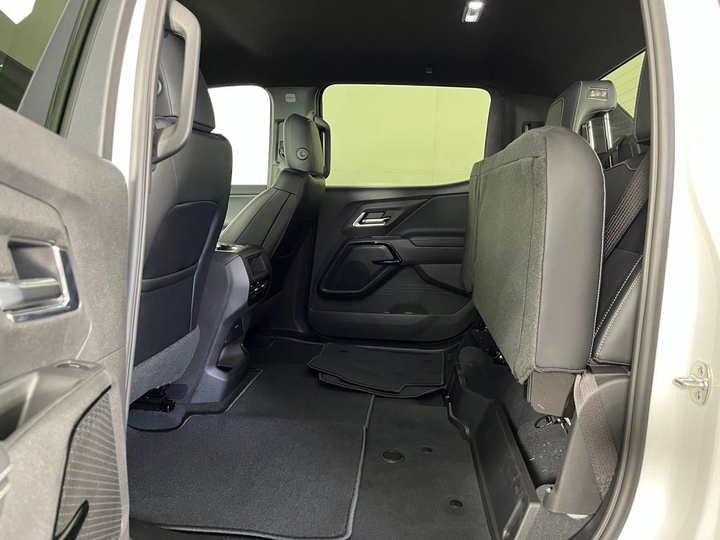 New 2026 Chevrolet Silverado EV LT AWD/4WD image 11