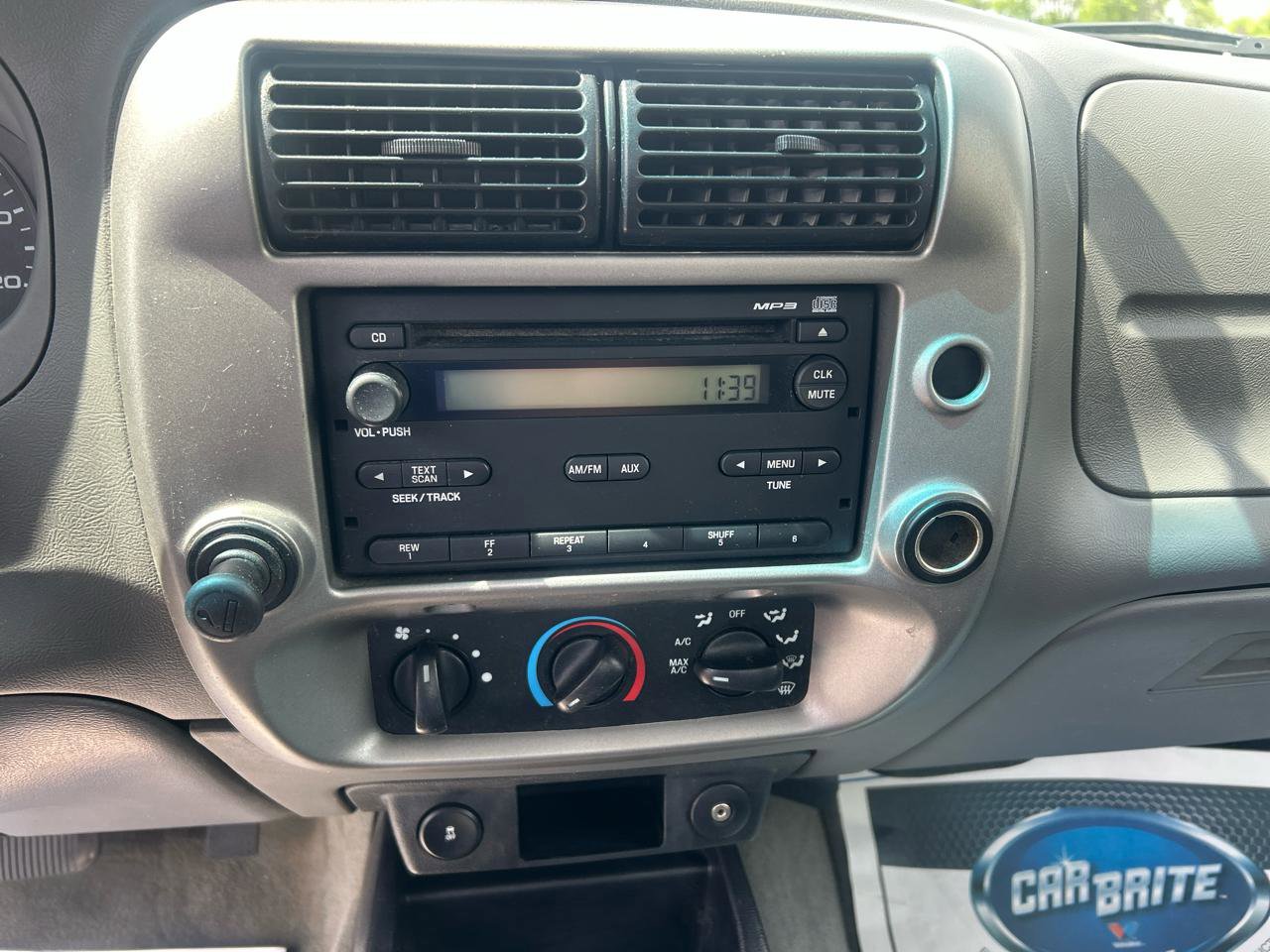 Used 2011 Ford Ranger XLT image 12