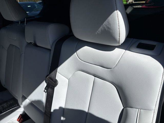 New 2026 Jeep Cherokee Limited image 24