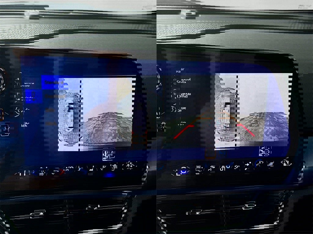 New 2026 Chevrolet Equinox EV LT image 9