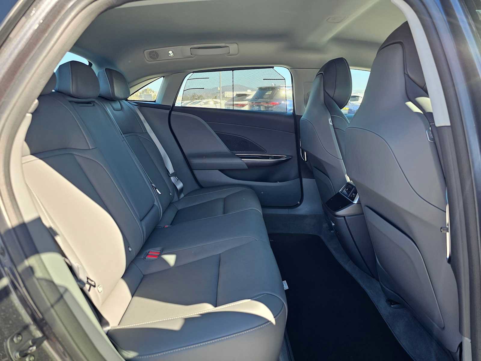 Used 2025 Lucid Air Touring AWD/4WD image 12