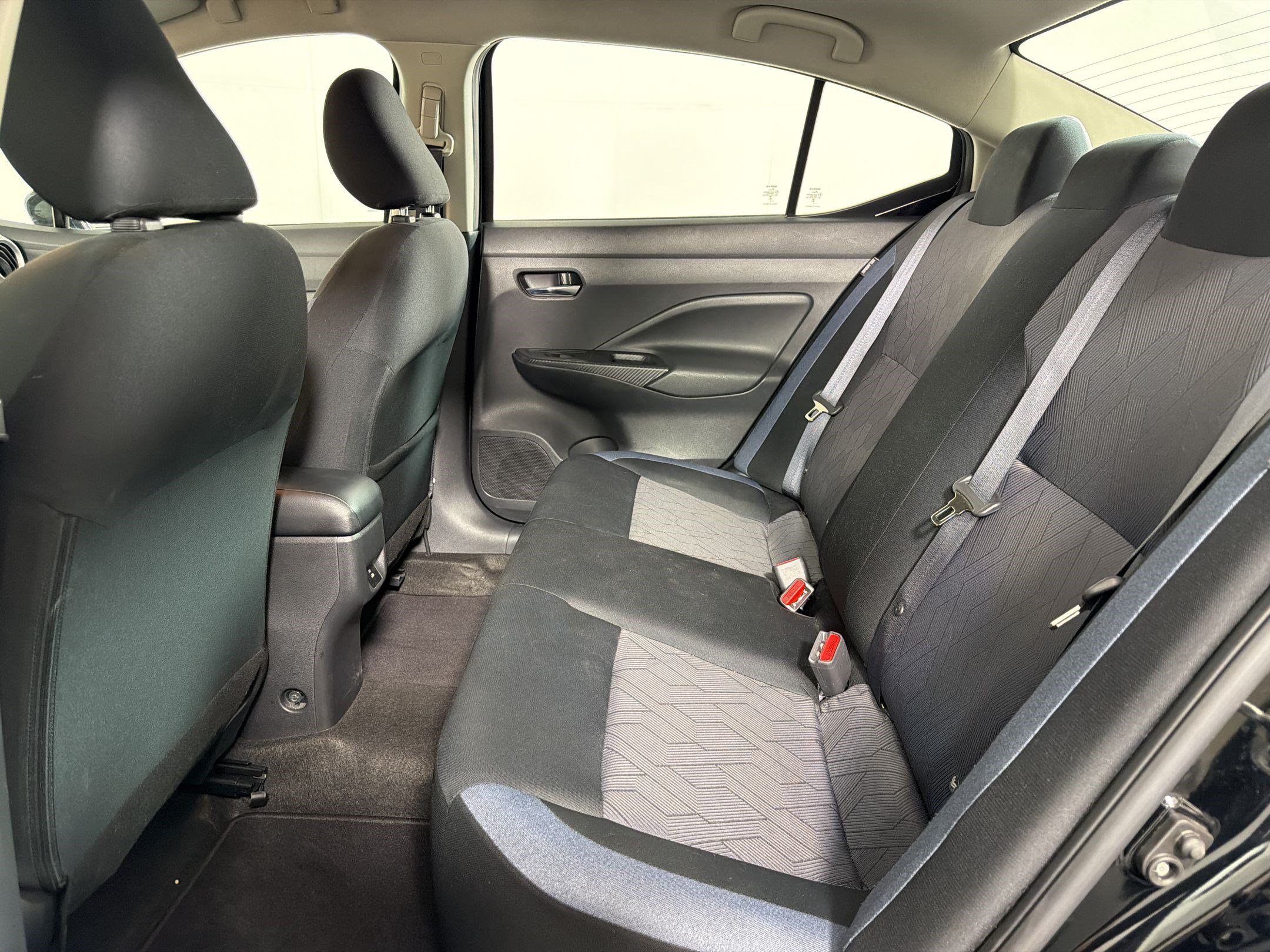 Used 2023 Nissan Versa SV FWD image 19
