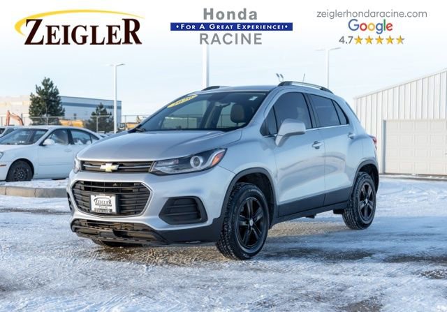 Used 2020 Chevrolet Trax LT w/ LT Convenience Package image 3