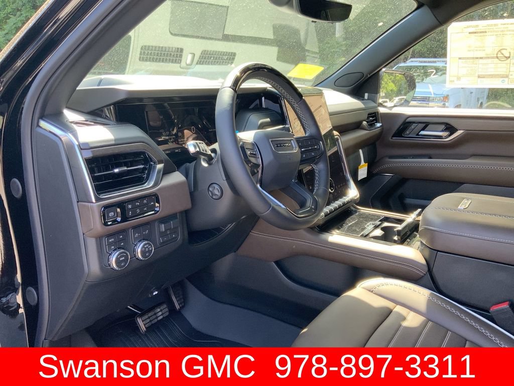 New 2026 GMC Yukon Denali Ultimate w/ LPO, Floor Liner Package AWD/4WD image 10