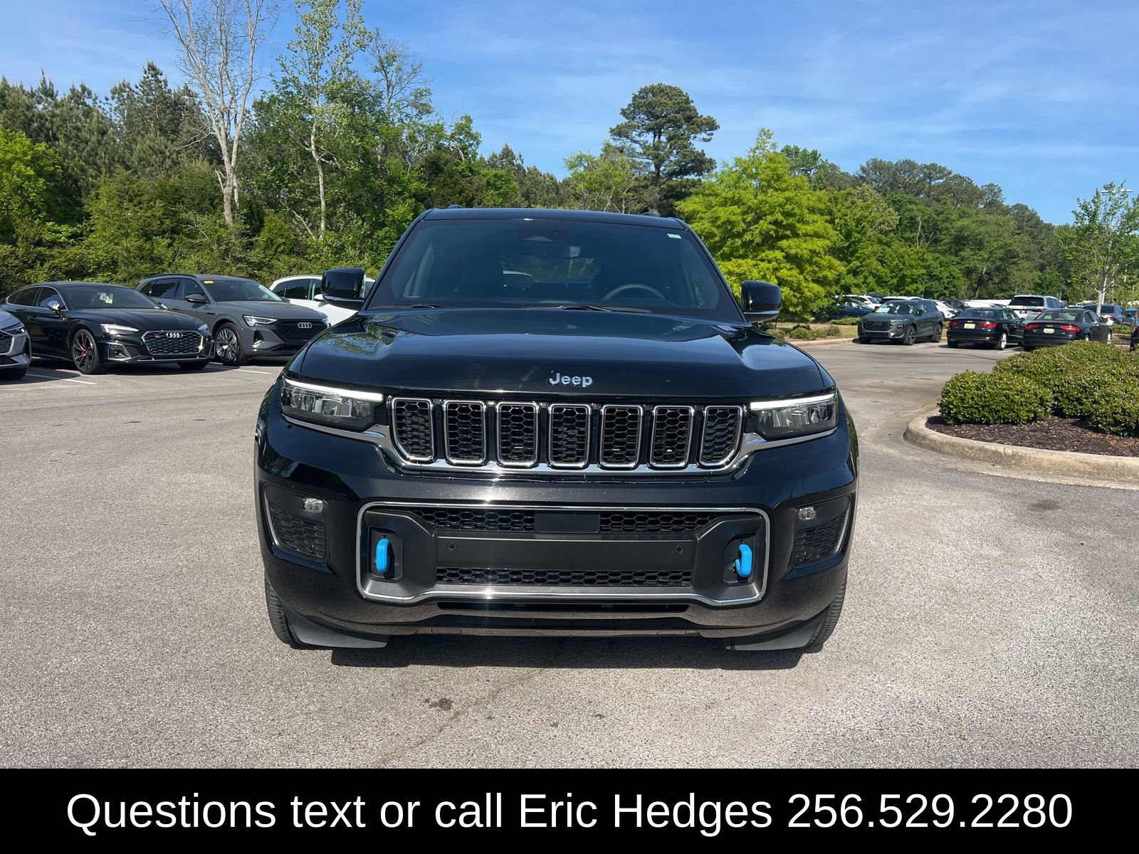 Used 2022 Jeep Grand Cherokee Overland w/ MOPAR Finishing Package image 2