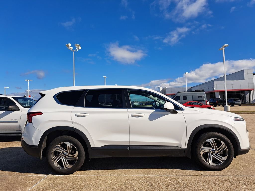 Used 2023 Hyundai Santa Fe SE image 5